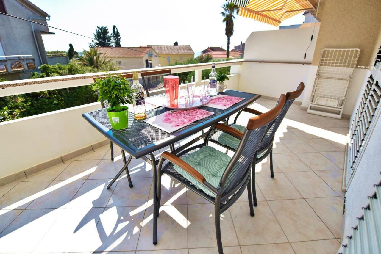Apartments Villa Milenka Novalja Bagian luar foto