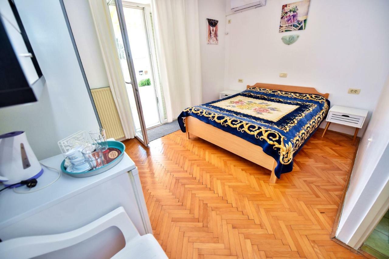 Apartments Villa Milenka Novalja Bagian luar foto